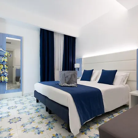Hotel Giosue' A Mare Sorrento 4*
