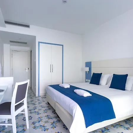 Giosue' A Mare Sorrento Hotel Meta