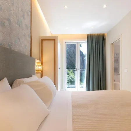 Giosue' A Mare Sorrento Hotel 4*