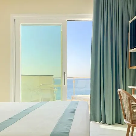 Giosue' A Mare Sorrento Hotel 4*