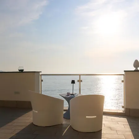 Giosue' A Mare Sorrento Hotel