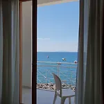 فندق Giosue' A Mare Sorrento ميتا