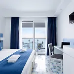Giosue' A Mare Sorrento