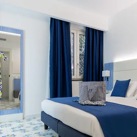 Hotel Giosue' A Mare 4*