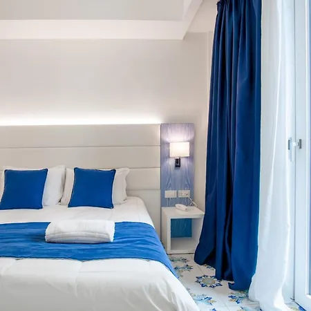 Hotell Giosue' A Mare Sorrento