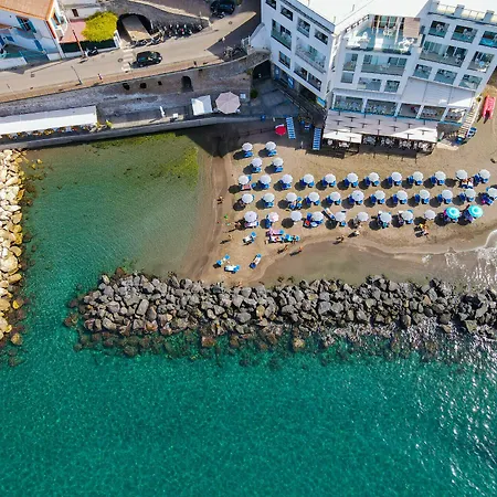 Hotell Giosue' A Mare Sorrento 4*