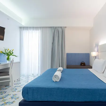 Giosue' A Mare Sorrento Szálloda Meta