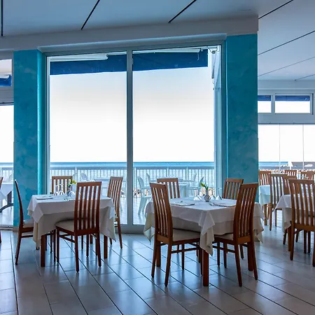 Ξενοδοχείο Giosue' A Mare Sorrento 4*