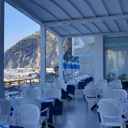 Giosue' A Mare Sorrento 4* Meta