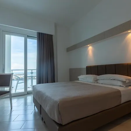Hotel Giosue' A Mare Sorrento 4*