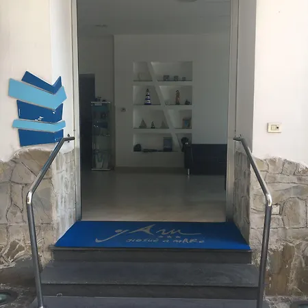 Giosue' A Mare Sorrento 4* מטה