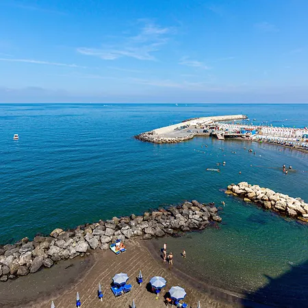 Giosue' A Mare Sorrento 4* Meta